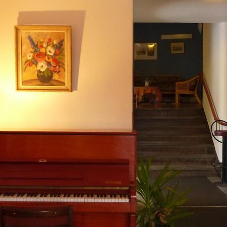 Grums Old House Экстерьер фото